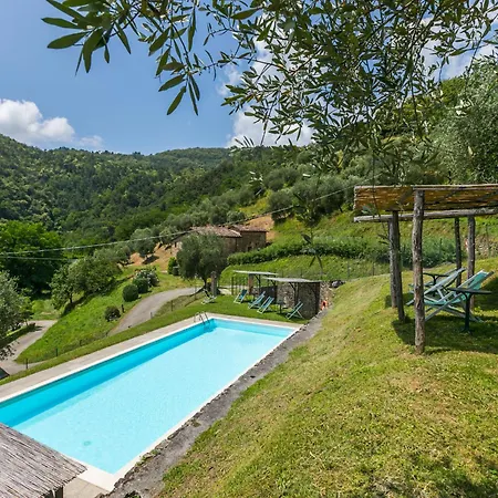 Podere Cima A Zano -apt- Tinaia By Interhome Apartamento