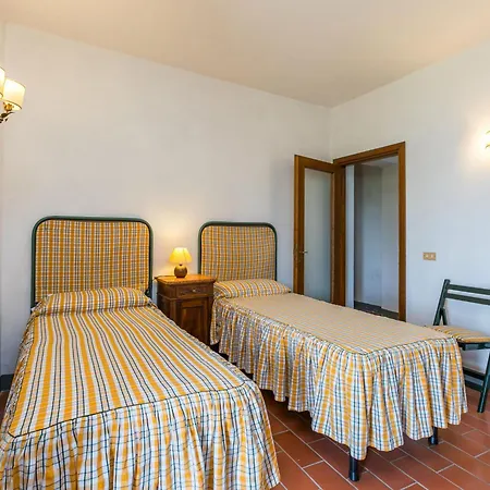Podere Cima A Zano -apt- Tinaia By Interhome *